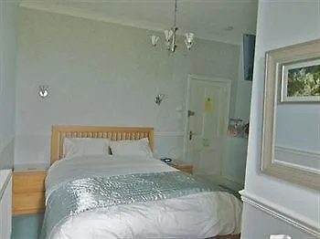 Throapham House 5* Sheffield